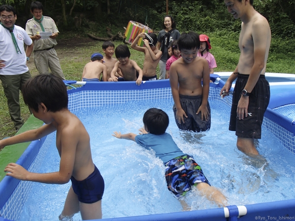 夏プール活動写真