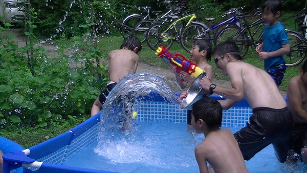 夏プール活動写真