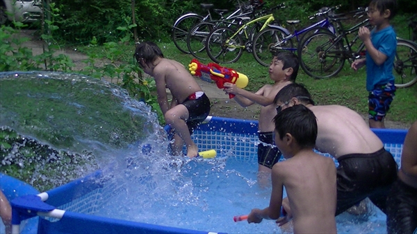 夏プール活動写真