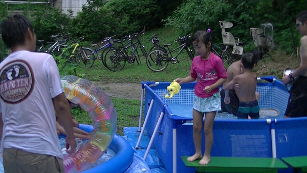 夏プール活動写真