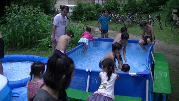 夏プール活動写真