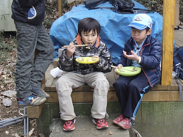 新年恒例の餅つき大会の活動写真