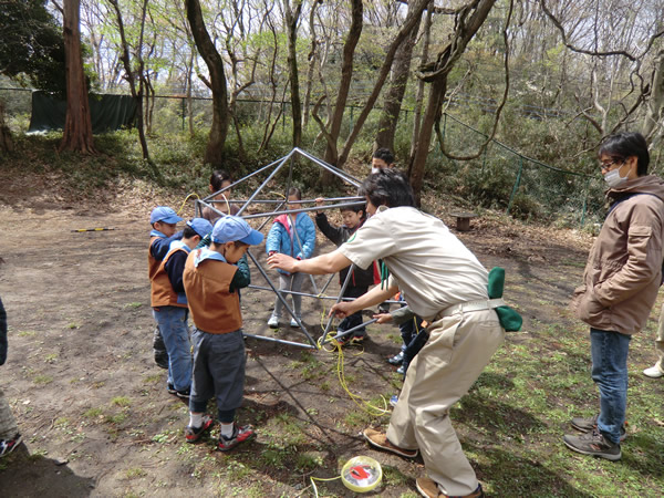 2014年4月6日　ビーバー隊のシェルターを作ろう