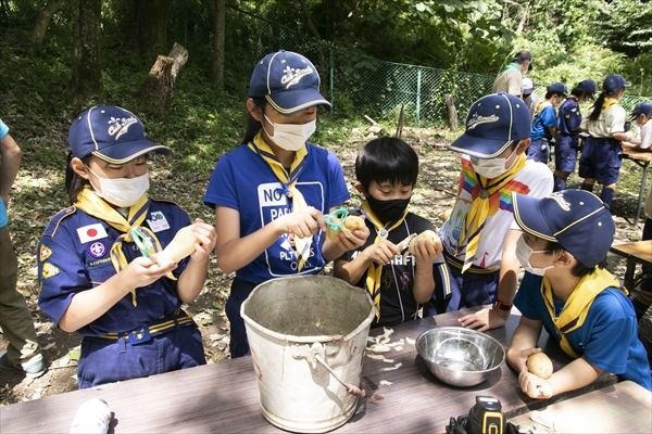 カブ隊の収穫祭！神に感謝