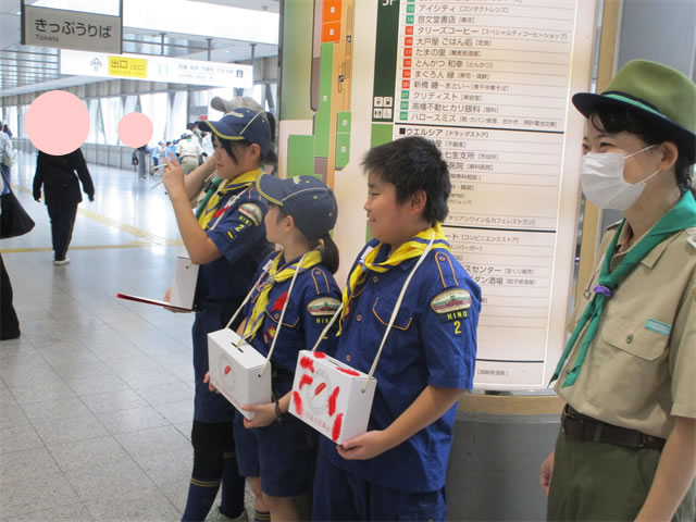 2024年10月6日　カブ隊の赤い羽根共同募金＆料理の鉄人レシピ作成