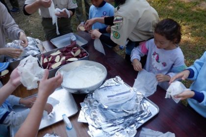 2024年11月17日　ビーバー隊の焼くとどうなる？包んで焼いて！実食！